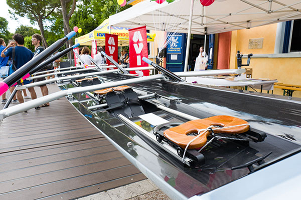 acquisto di una canoa