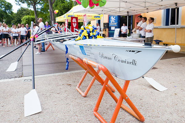acquisto di una canoa